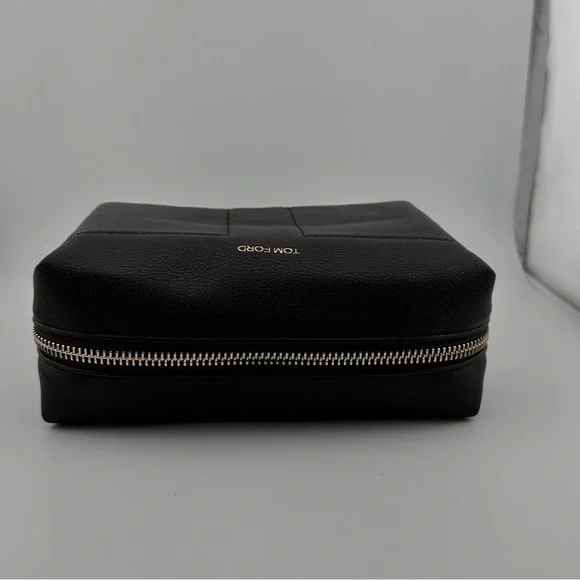 🆕 TOM FORD “Leather” Mahogany Cosmetic Bag NIB - Picture 5 of 10
